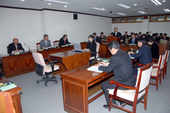 제185회 옥천군의회 임시회