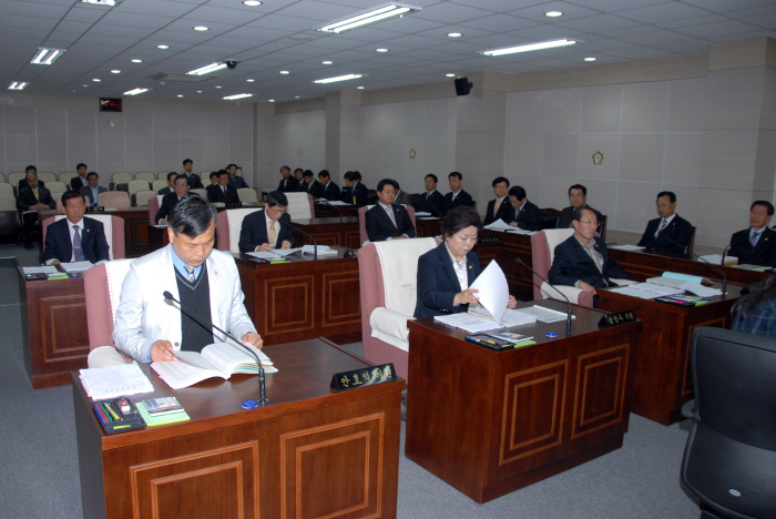 제206회 옥천군의회 임시회