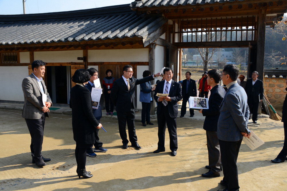 군정 주요 시설 확인