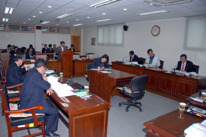 제206회 옥천군의회 임시회