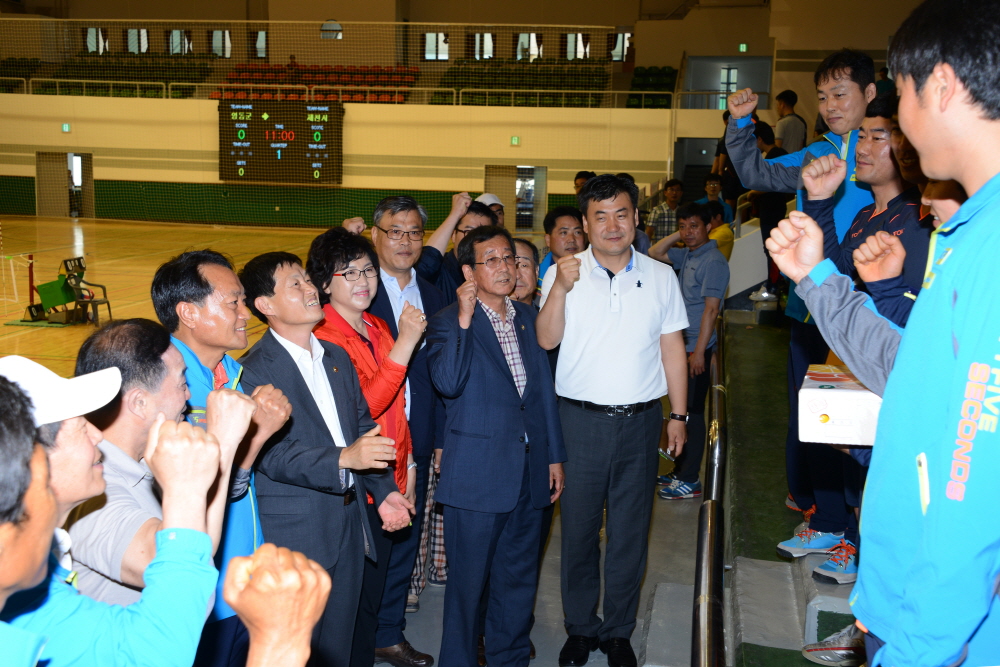 충북도민 체육대회 선수단 격려