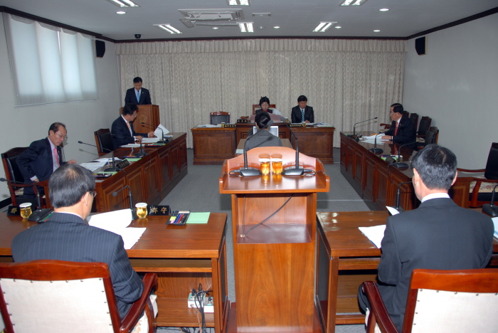 제196회 옥천군의회 임시회