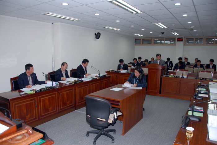제206회 옥천군의회 임시회
