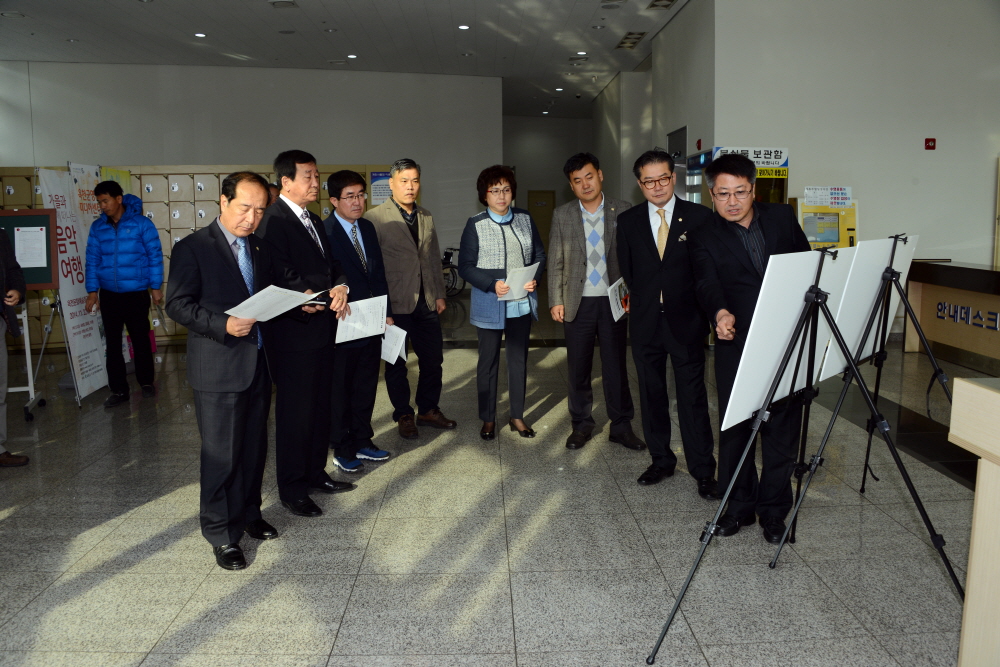 군정 주요 시설 확인