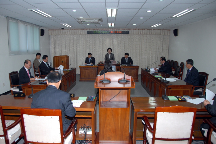제201회 옥천군의회 임시회