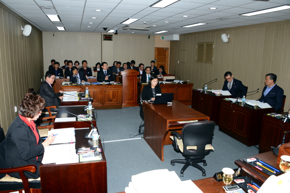 제233회 옥천군의회 임시회