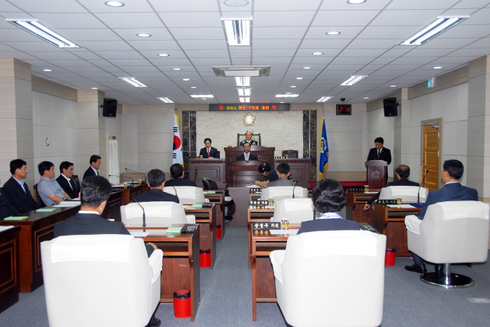 제6대 옥천군의회 개원