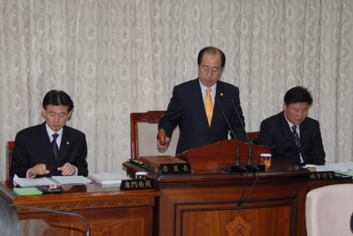 제185회 옥천군의회 임시회