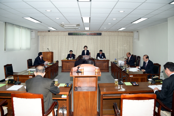 제215회 옥천군의회 임시회