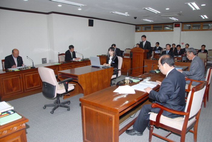 제185회 옥천군의회 임시회