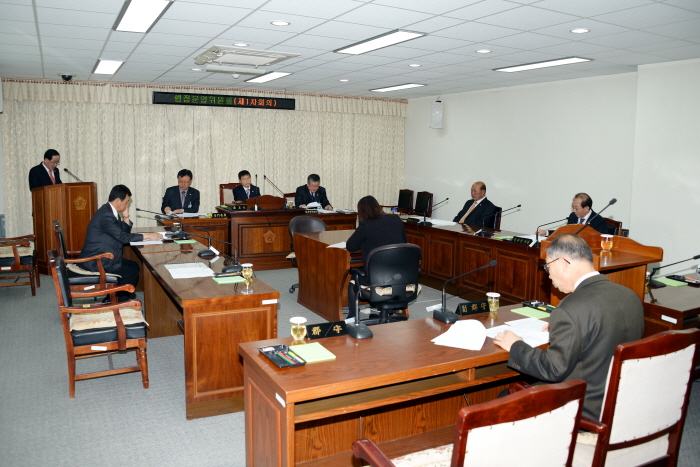 제215회 옥천군의회 임시회