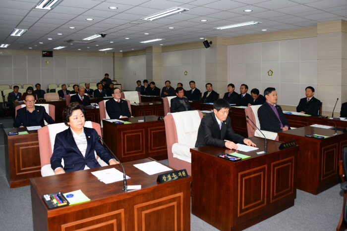 제214회 옥천군의회 임시회