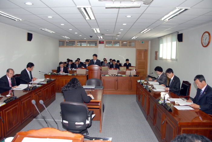 제201회 옥천군의회 임시회