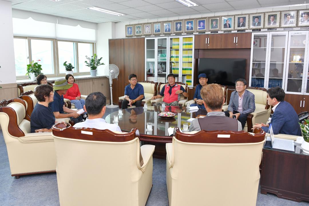 농민회 임원 의장실 방문