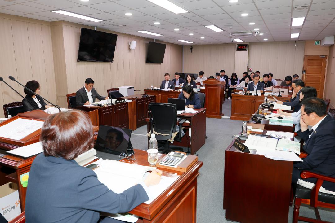 제325회 옥천군의회 제1차 정례회 예산결산특위 제2차회의