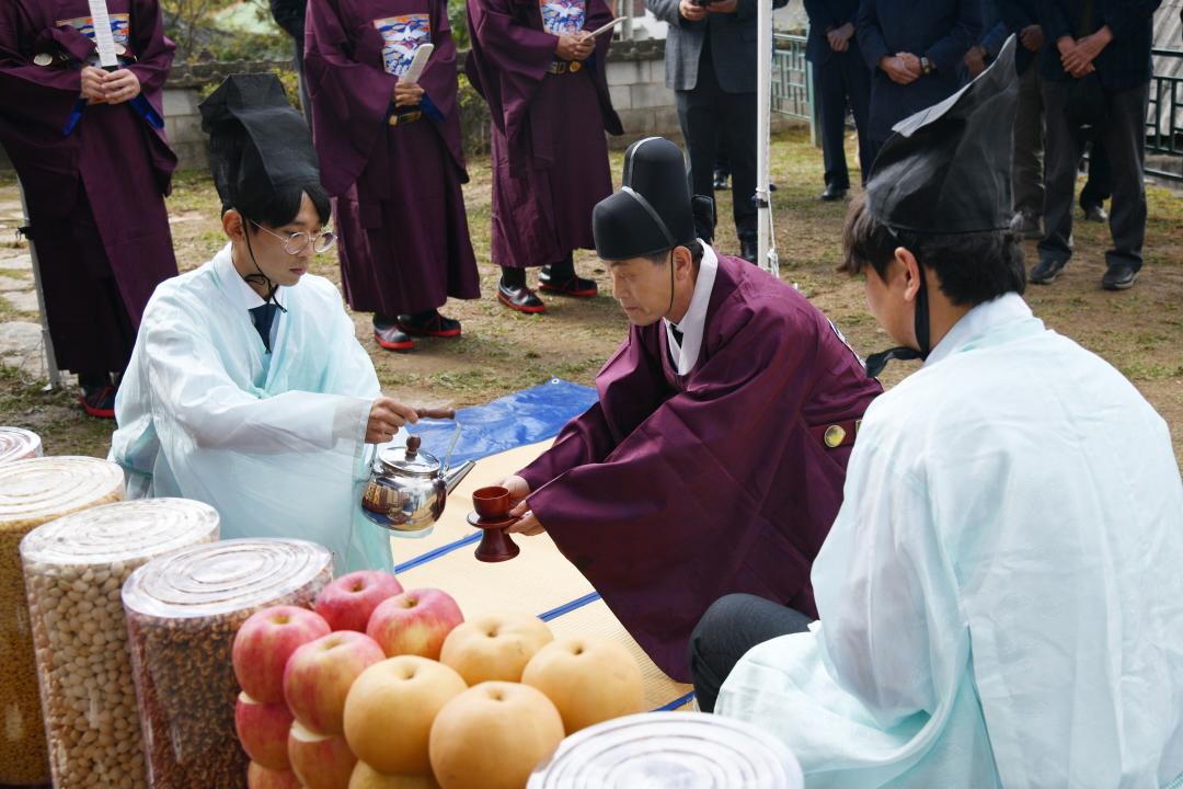 우암 송시열선생 416주년 추모제（이원면 용방리 유허비 앞）