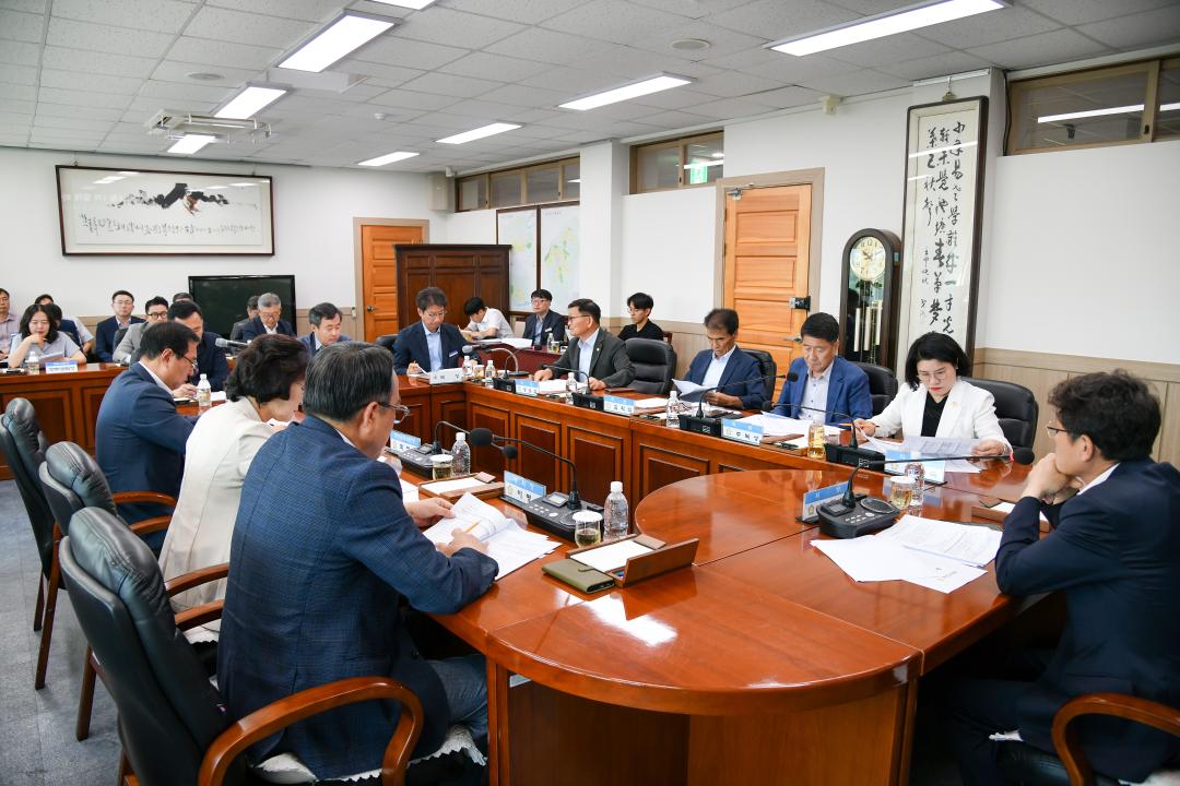 옥천군의회 6월 정례간담회