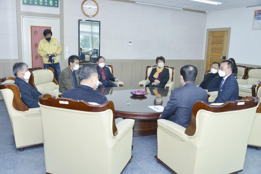 제31대 최응기 부군수 의회 방문