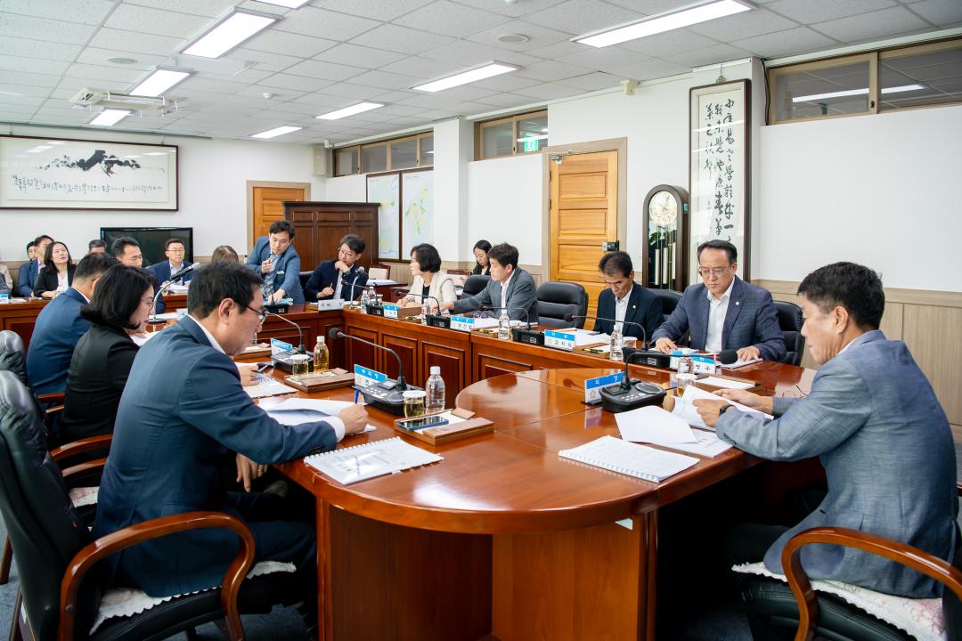 옥천군의회 9월 2차 정례간담회