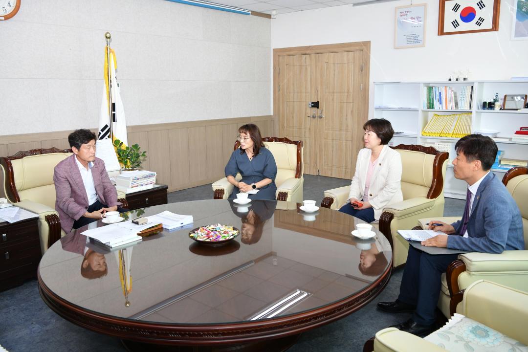 옥천교육지원청 신인교육과장 의회방문