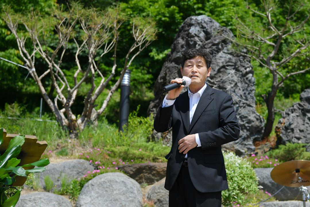 ㈔향수옥빛예술단 창립1주년 축하공연（동이 안티 야외특설무대）