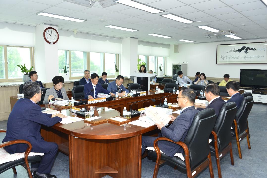 옥천군의회 제2회 추경 예산안 심사