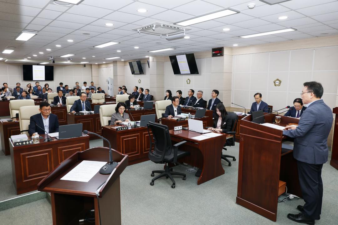 제326회 옥천군의회 임시회 본회의 제1차회의