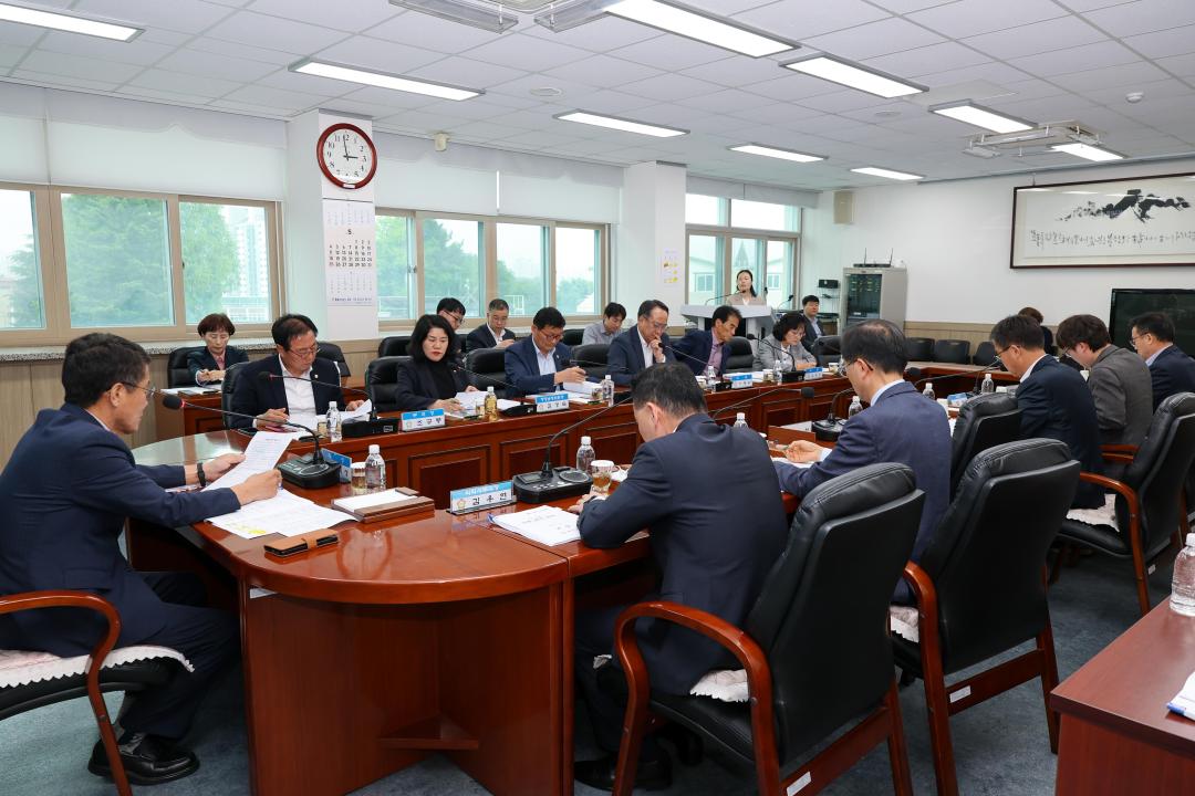 옥천군의회 5월 정례 의원간담회