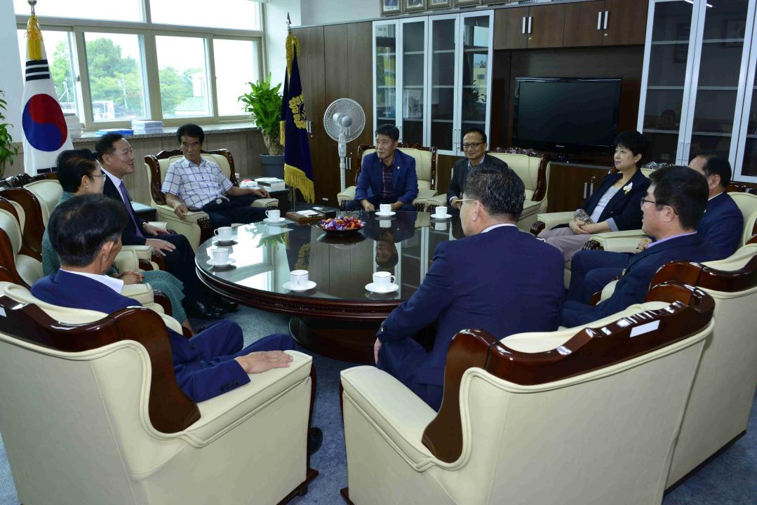 신임 교육지원청 교육장 래방 인사