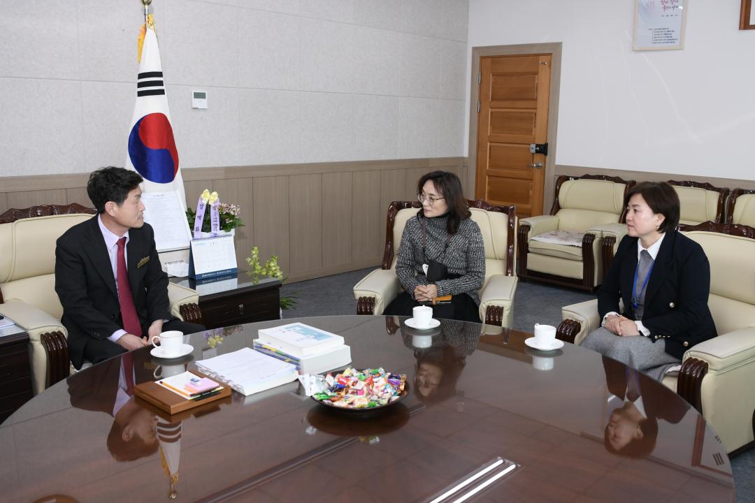 신임 옥천교육지원청 교육장 의회 방문