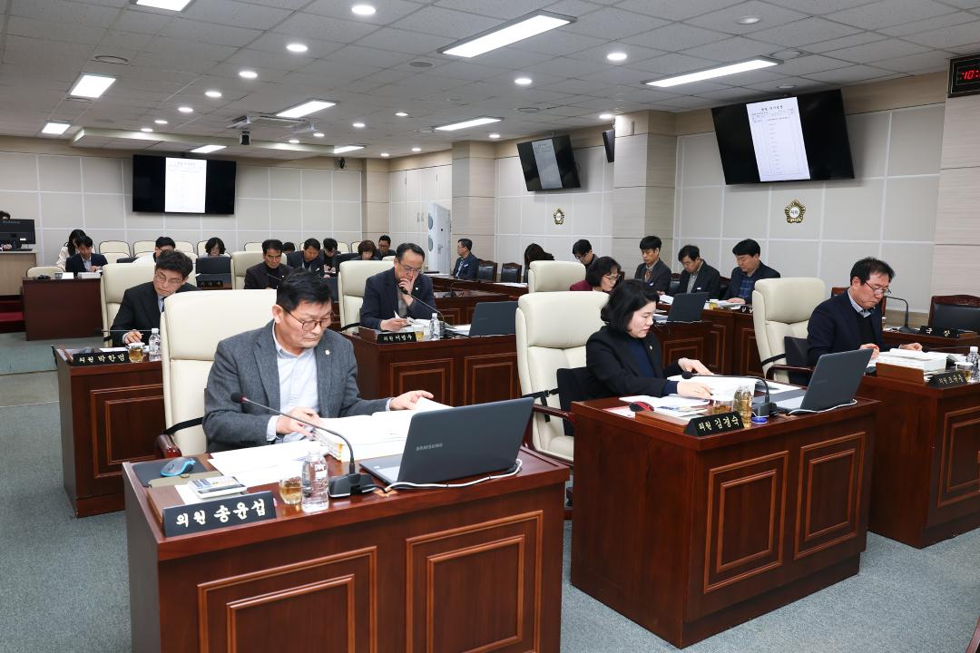 제322회 옥천군의회 임시회 본회의 제2차회의