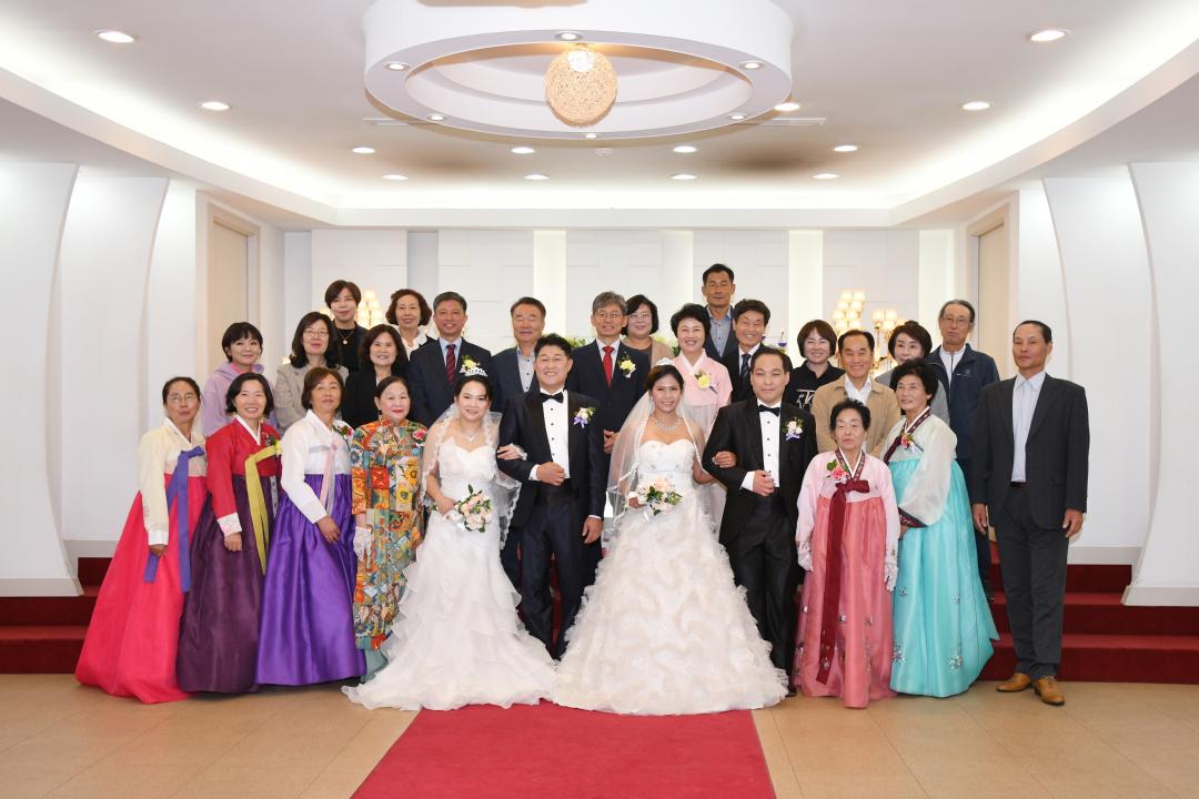 농촌여성 합동결혼식 개최（옥천농협예식장）